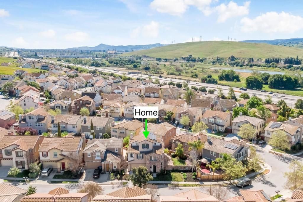 Image 61 of property listing at 300 Crestridge Court, San Jose, CA 95138