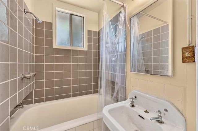 1664 W 12th, Los Angeles, CA 90015