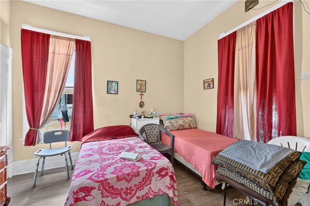 1664 W 12th, Los Angeles, CA 90015