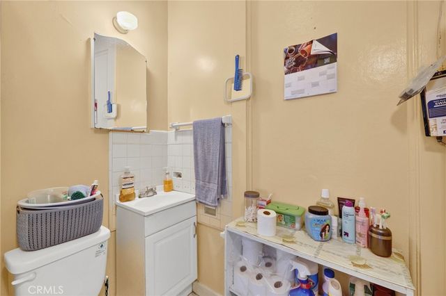 1664 W 12th, Los Angeles, CA 90015