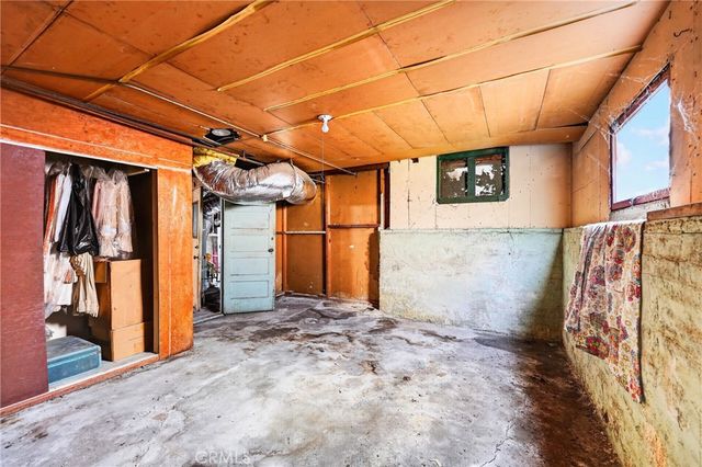1664 W 12th, Los Angeles, CA 90015