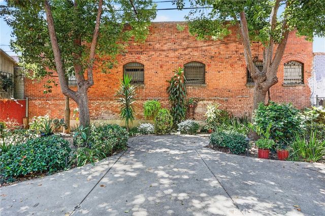 1664 W 12th, Los Angeles, CA 90015