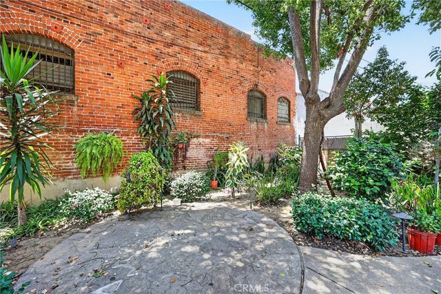 1664 W 12th, Los Angeles, CA 90015