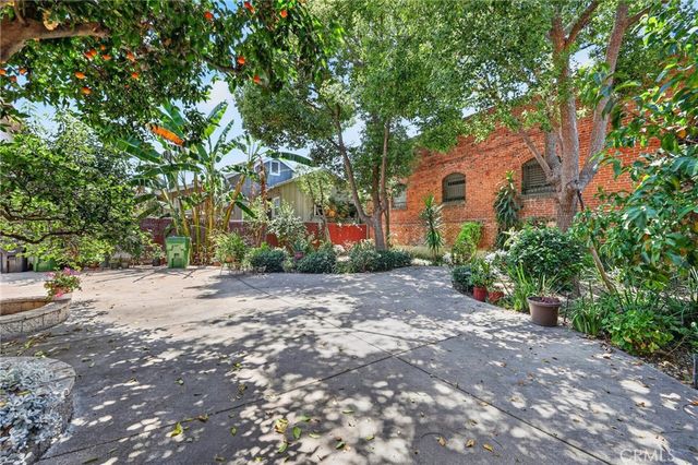 1664 W 12th, Los Angeles, CA 90015