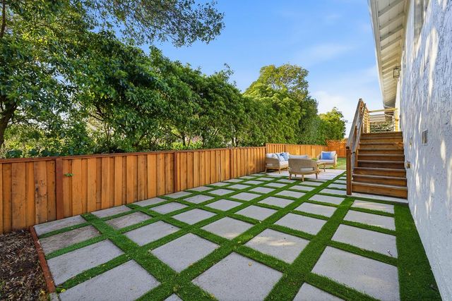 2637 Sequoia Way, Belmont, CA 94002