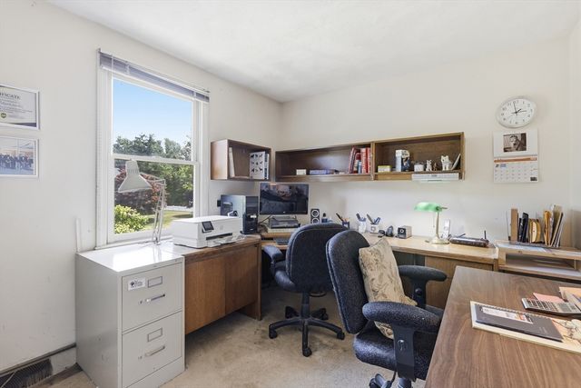 4 Oneida Place, Hudson, MA 01749