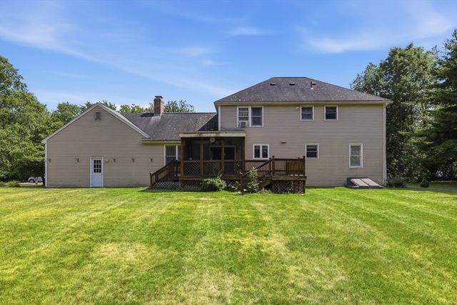 4 Oneida Place, Hudson, MA 01749