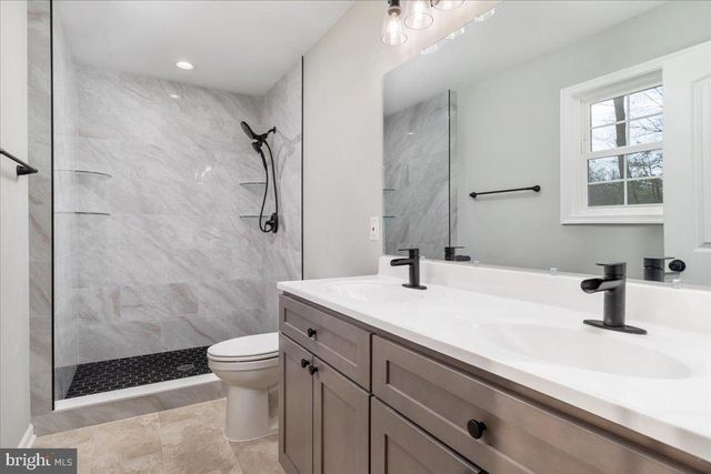 434 OLD OAK LANE, Front Royal, VA 22630