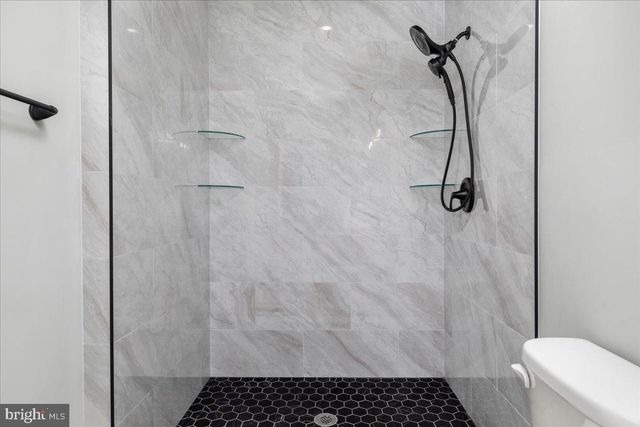 434 OLD OAK LANE, Front Royal, VA 22630