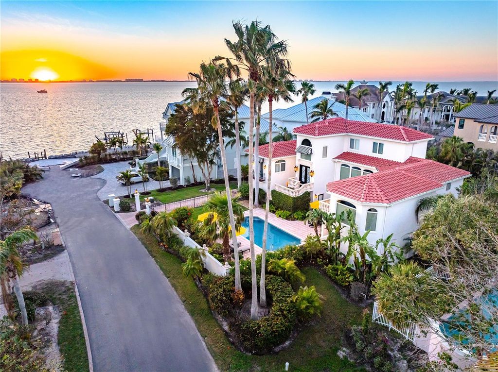 1023 TOCOBAGA LANE, Sarasota, FL 34236