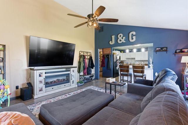 1031 Meadowrun Road 1031 Meadowrun Road, Englewood, OH 45322