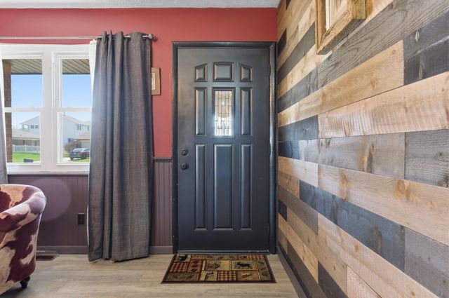 1031 Meadowrun Road 1031 Meadowrun Road, Englewood, OH 45322