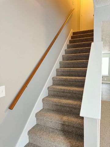2453 W Wilson Rd Apt 4, Clarksville, TN 37043