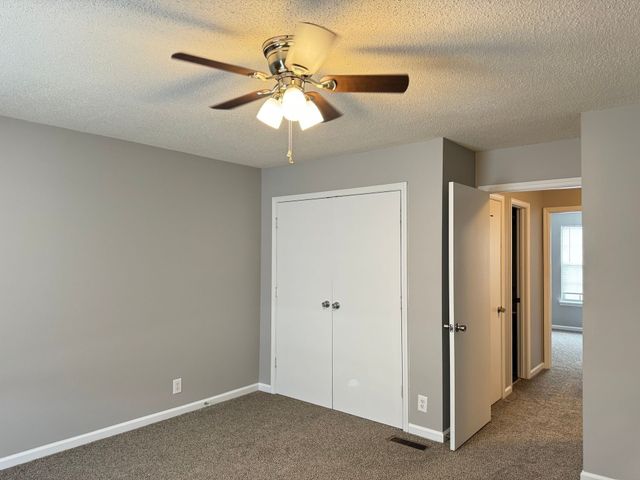 2453 W Wilson Rd Apt 4, Clarksville, TN 37043