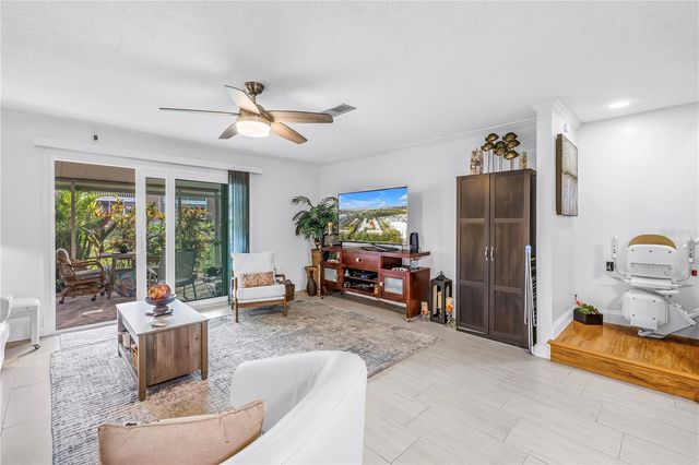 3465 41ST TERRACE S 205, St Petersburg, FL 33711