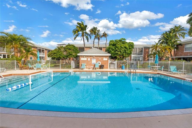 3465 41ST TERRACE S 205, St Petersburg, FL 33711