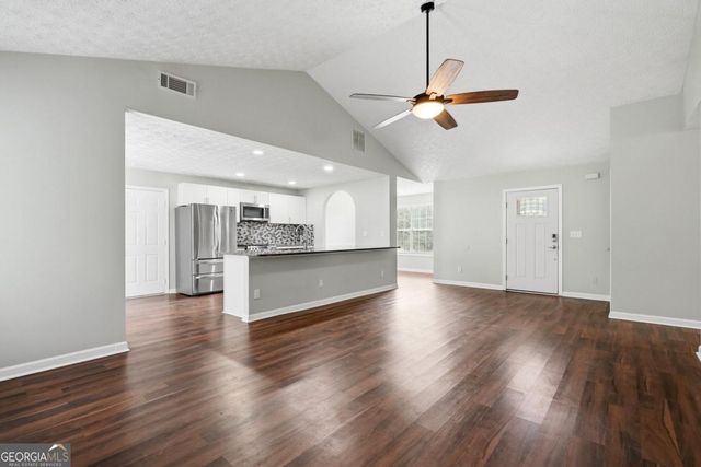 1105 Poplar Lane, Loganville, GA 30052