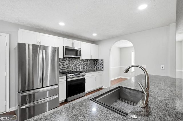 1105 Poplar Lane, Loganville, GA 30052