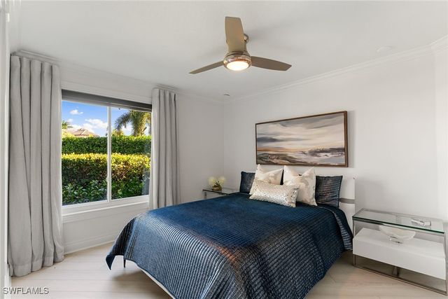 2570 Crayton RD, Naples, FL 34103