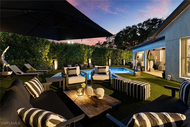 2570 Crayton RD, Naples, FL 34103