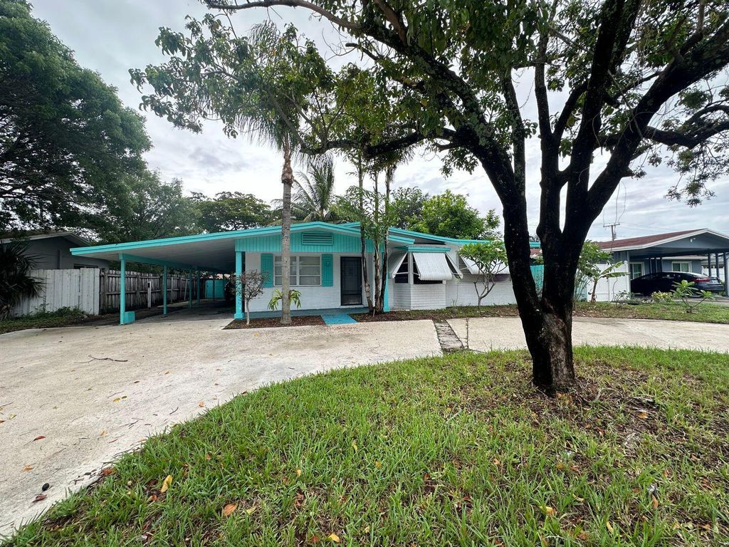 9308 N Military Trail, Palm Beach Gardens, FL 33410