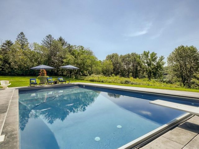 2158 Charlton Road, Sunfish Lake, MN 55118
