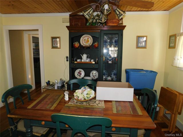80 Cedar Road, Wading River, NY 11792