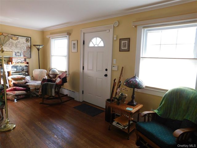 80 Cedar Road, Wading River, NY 11792