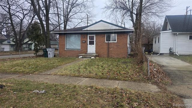 1040 E Bernhard Avenue, Hazel Park, MI 48030