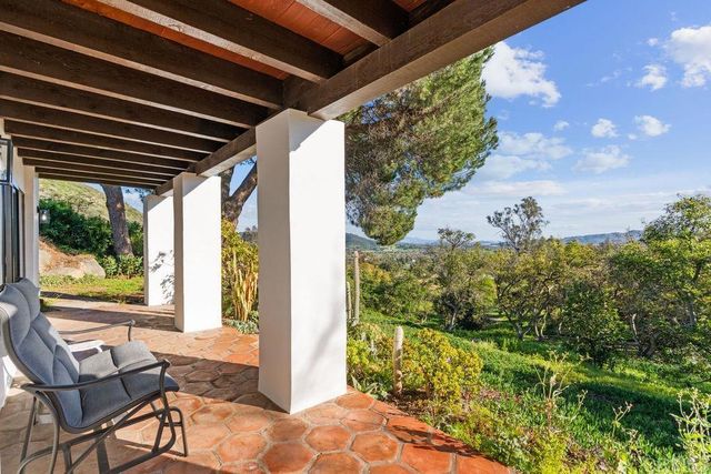 710 Buena Creek Road, San Marcos, CA 92069