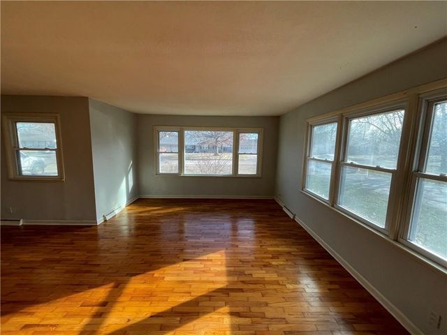 1416 S Maple Street, Ottawa, KS 66067