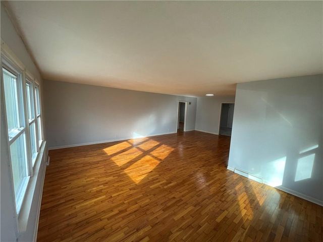 1416 S Maple Street, Ottawa, KS 66067