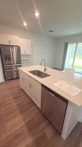 8780 SW Kanner Oaks Drive, Stuart, FL 34997