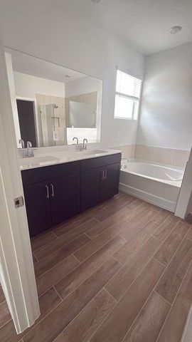 8780 SW Kanner Oaks Drive, Stuart, FL 34997