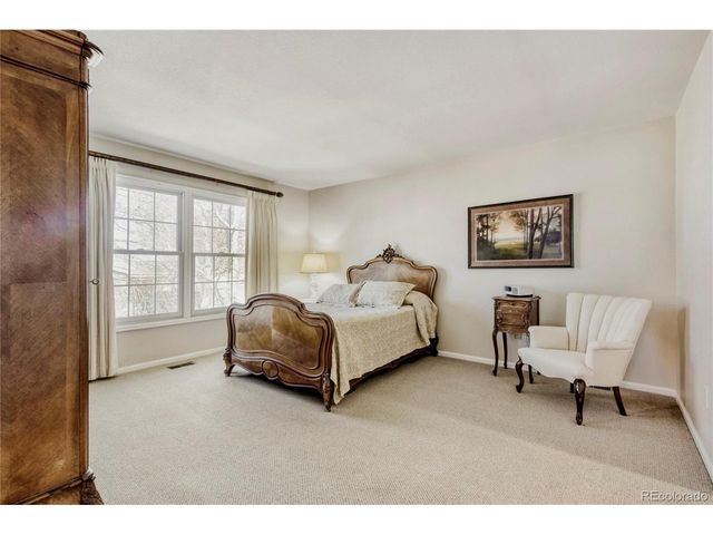 4905 Greenwich Ln, Highlands Ranch, CO 80130