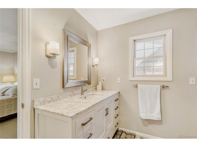 4905 Greenwich Ln, Highlands Ranch, CO 80130