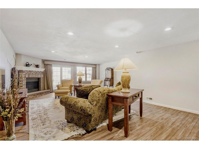 4905 Greenwich Ln, Highlands Ranch, CO 80130