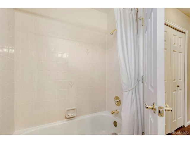 4905 Greenwich Ln, Highlands Ranch, CO 80130