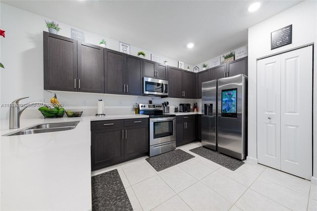 28754 SW 134th Ct, Homestead, FL 33033