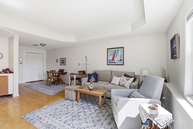 26 School Street 206, Hull, MA 02045