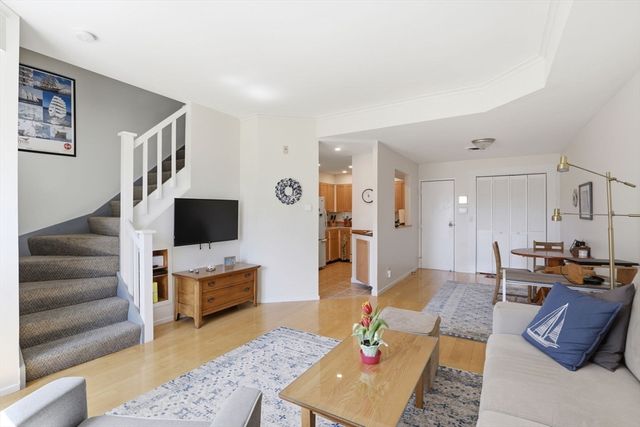 26 School Street 206, Hull, MA 02045