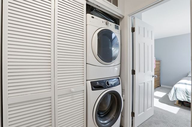 26 School Street 206, Hull, MA 02045