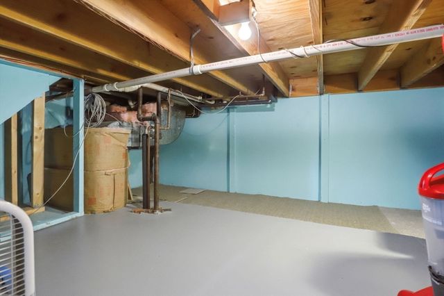 26 School Street 206, Hull, MA 02045