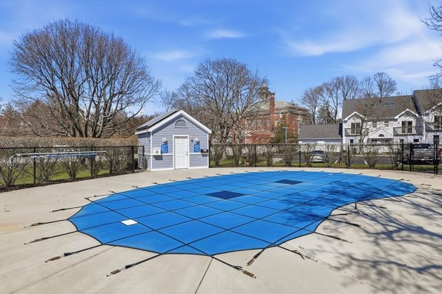 26 School Street 206, Hull, MA 02045