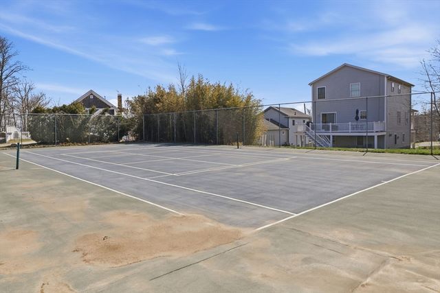 26 School Street 206, Hull, MA 02045