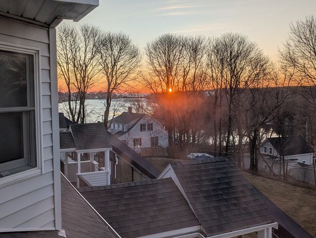 26 School Street 206, Hull, MA 02045