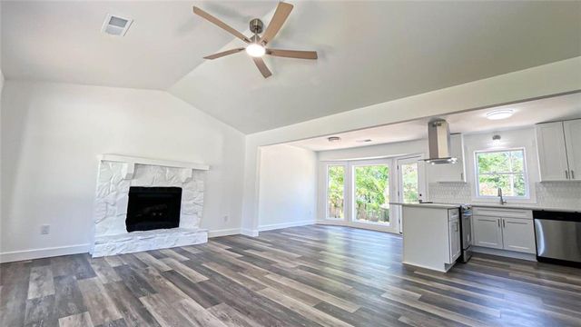 4084 Dollar Circle, Suwanee, GA 30024