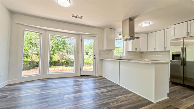 4084 Dollar Circle, Suwanee, GA 30024