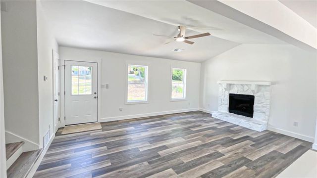 4084 Dollar Circle, Suwanee, GA 30024