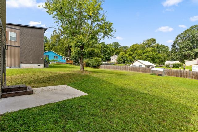 3915 Meadow Lane, Chattanooga, TN 37406